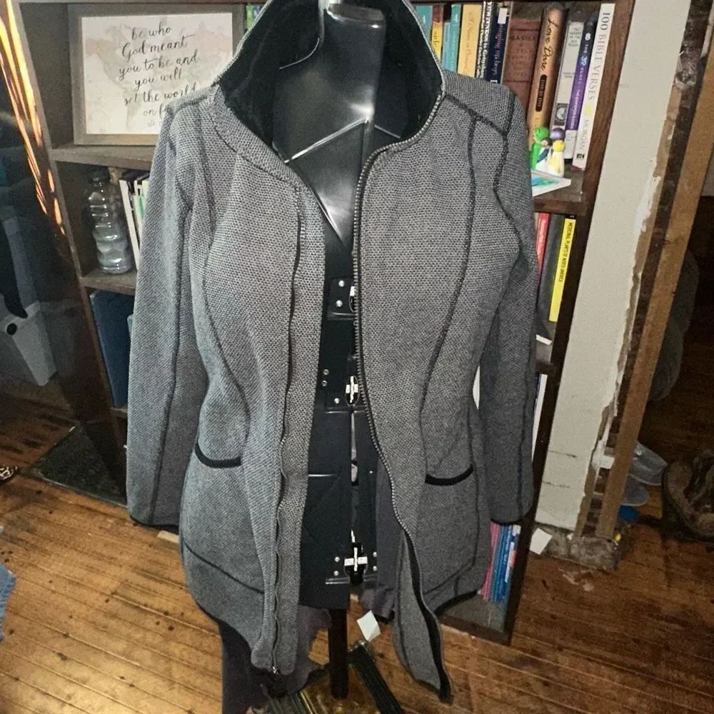 EddieβBauer gray heathered M gorpcore full zipβjacket